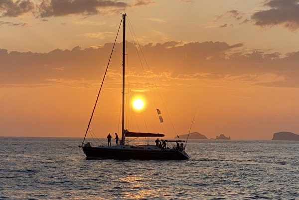 iberboat-alquiler-barcos-Dreams-of-Luxury